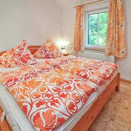 3 Bedroom Beautiful In Thomsdorf